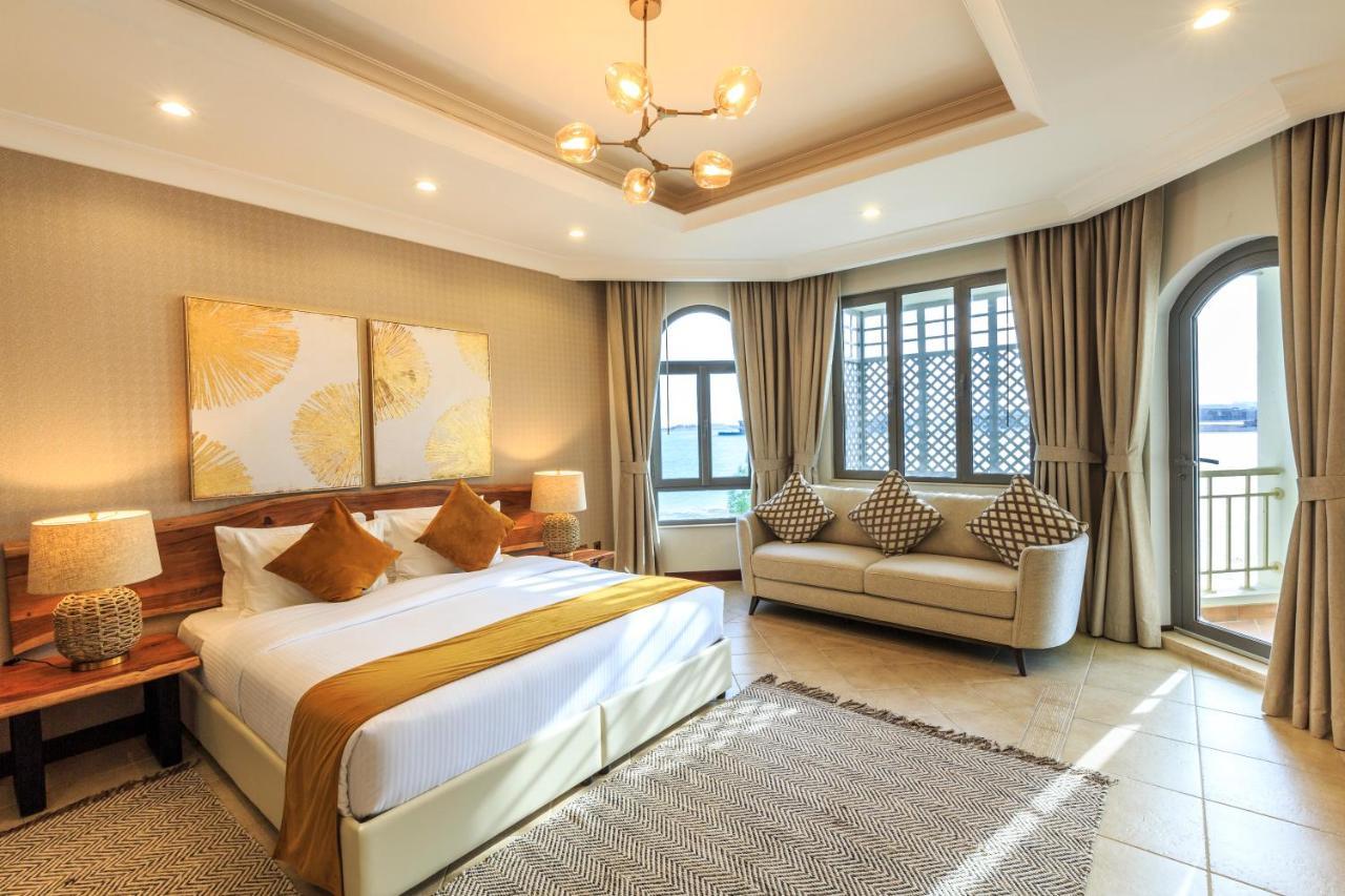 The S Holiday Homes - Stunning 5 Bedrooms Villa At The Palm Jumeirah With Private Beach And Pool دبي المظهر الخارجي الصورة